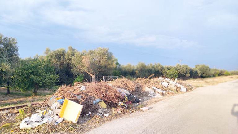 ΔΗΜΟΣ ΑΙΓΙΑΛΕΙΑΣ: Πρόστιμα σε δημότες για παράνομη εναπόθεση απορριμμάτων