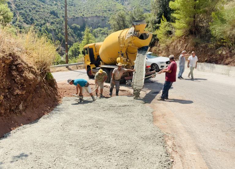 «Οδική ασφάλεια και αντιπλημμυρική θωράκιση σε προτεραιότητα» – Επίσκεψη του Αντιπεριφερειάρχη σε εκτελούμενα έργα στην  ΠΕ Αχαΐας