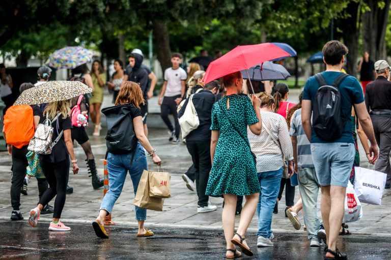 Καιρός: Έκτακτο δελτίο επιδείνωσης του καιρού – Έρχονται βροχές, καταιγίδες και χαλάζι σε κεντρικά και βόρεια