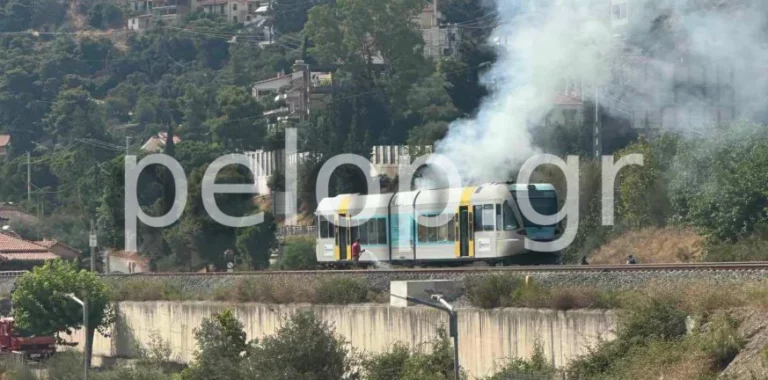 Αχαΐα: Συναγερμός για φωτιά σε βαγόνι του προαστιακού στην Ακράτα ΦΩΤΟ