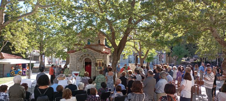 ΚΑΛΑΒΡΥΤΑ: Τιμήθηκε η Αγία Κυριακή στα Καλάβρυτα