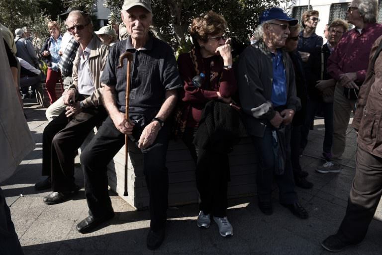 Eισφορά αλληλεγγύης συνταξιούχων: Έρχεται «πάγωμα» των κρατήσεων για να μη μηδενίζονται οι αυξήσεις