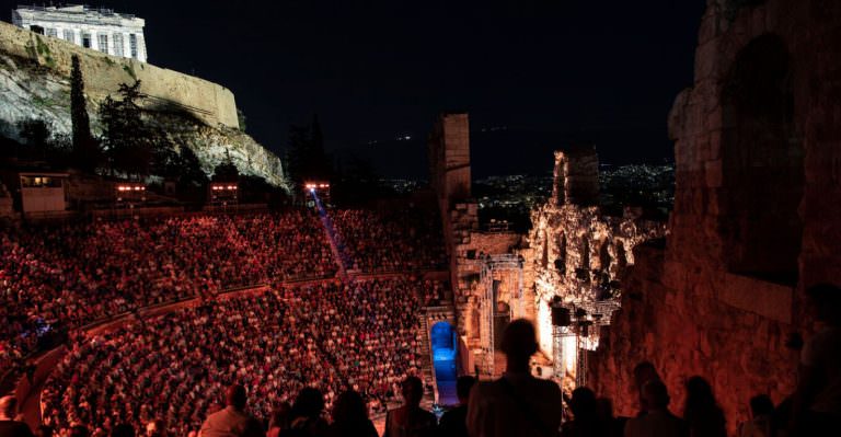 Θέατρο: Η Επίδαυρος μετακομίζει τον Σεπτέμβριο στην Αθήνα