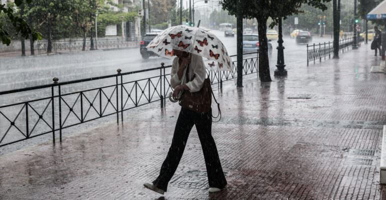 Καιρός: «Προσοχή για επικίνδυνα καιρικά φαινόμενα από την Κυριακή», λέει ο Μαρουσάκης