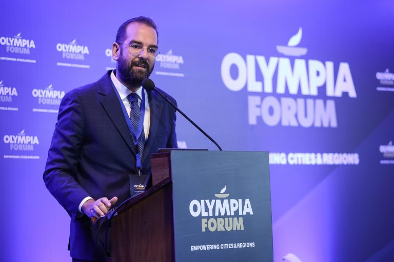 Ο Νεκτάριος Φαρμάκης στο Olympia Forum: «Η Ελλάδα πρέπει να επενδύσει σε ένα νέο, πολυκεντρικό σύστημα ανάπτυξης»